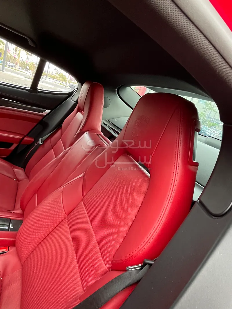 2014 Porsche Panamera S