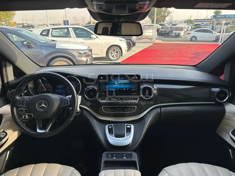 2022 مرسيدس - بنز في 250