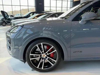 2026 Porsche Cayenne GTS