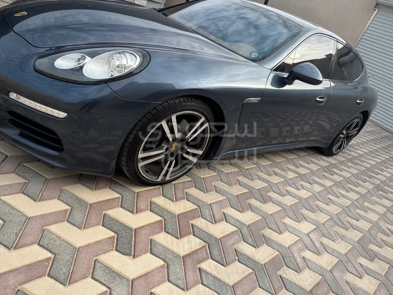 2014 Porsche Panamera