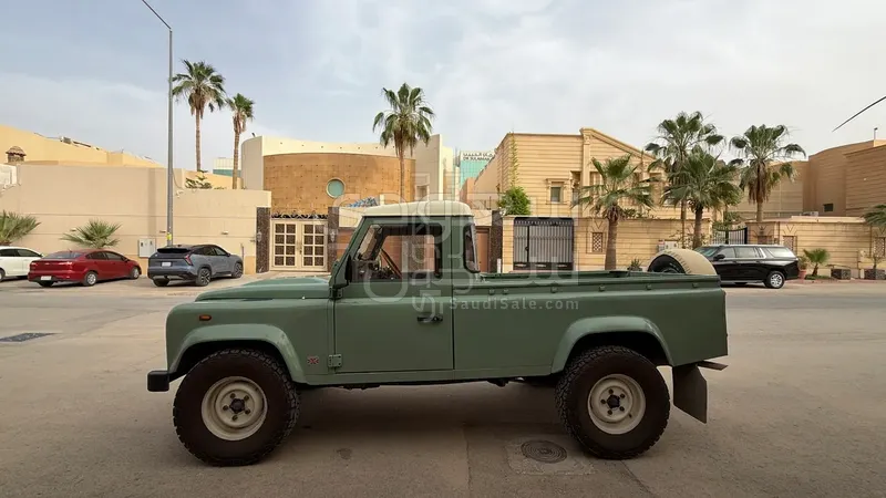 2000 Land Rover Defender 110