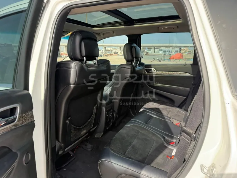 2013 Jeep Grand Cherokee SRT8