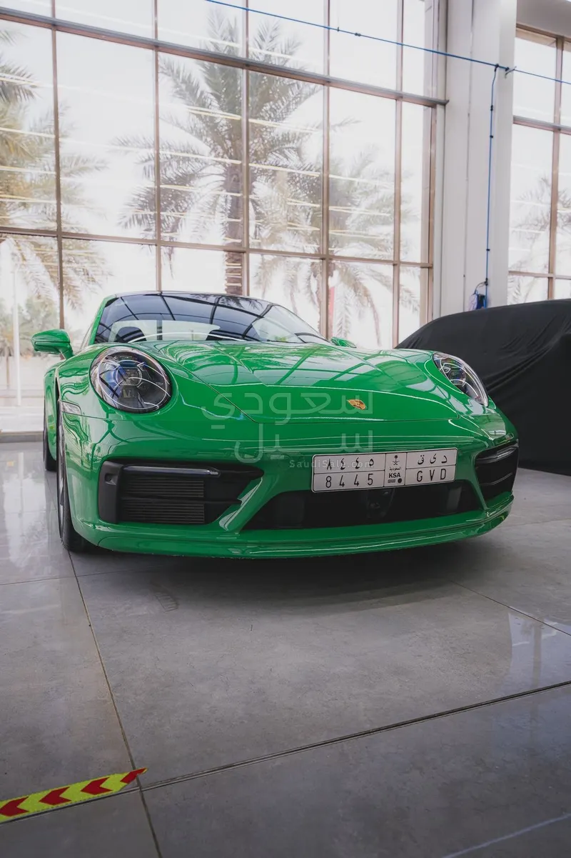 2021 بورش 911 كاريرا اس
