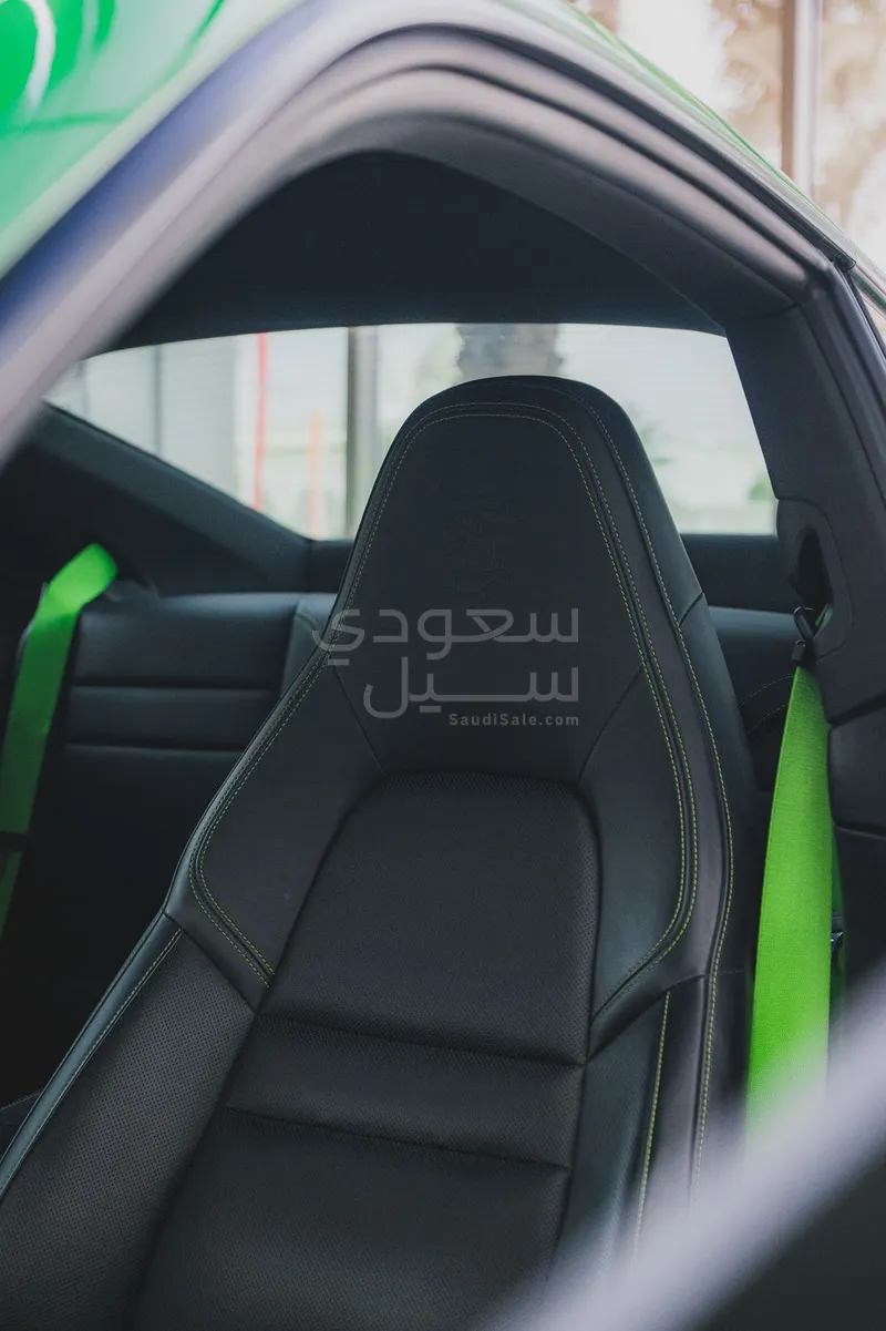 2021 بورش 911 كاريرا اس
