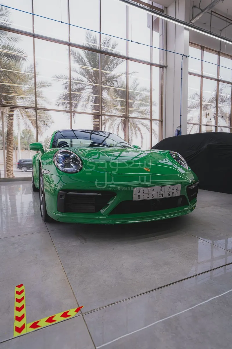 2021 بورش 911 كاريرا اس