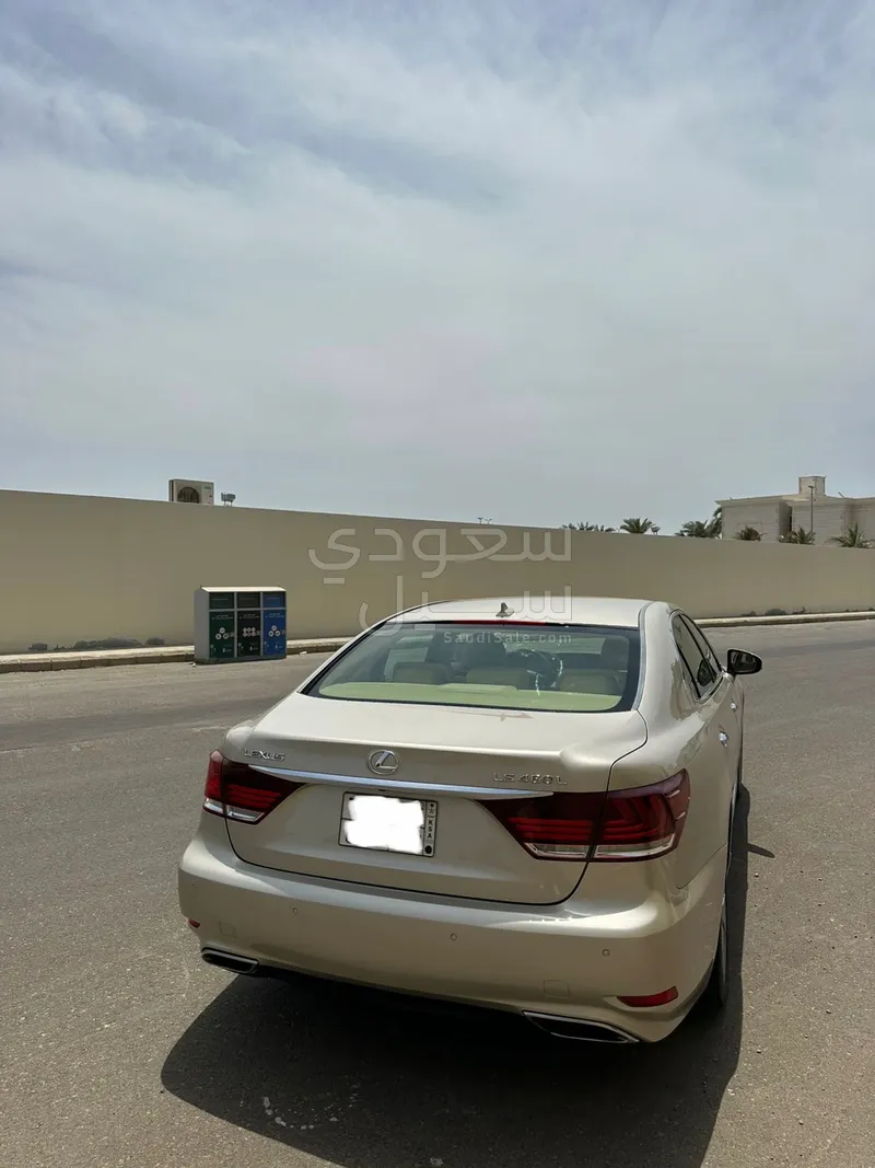 2013 لكزس إل إس 460