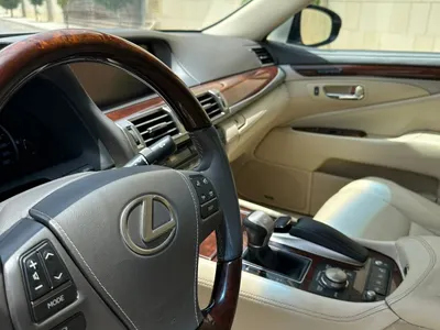 2013 لكزس إل إس 460