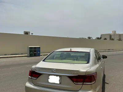 2013 لكزس إل إس 460
