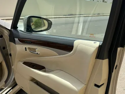 2013 لكزس إل إس 460