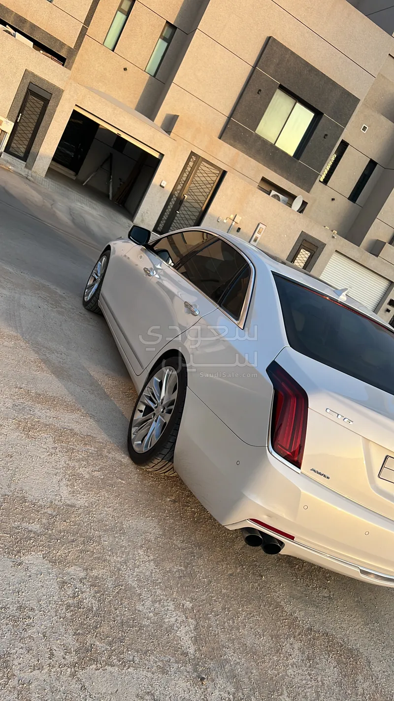 2018 كاديلاك سي تي 6 بلاتينيوم
