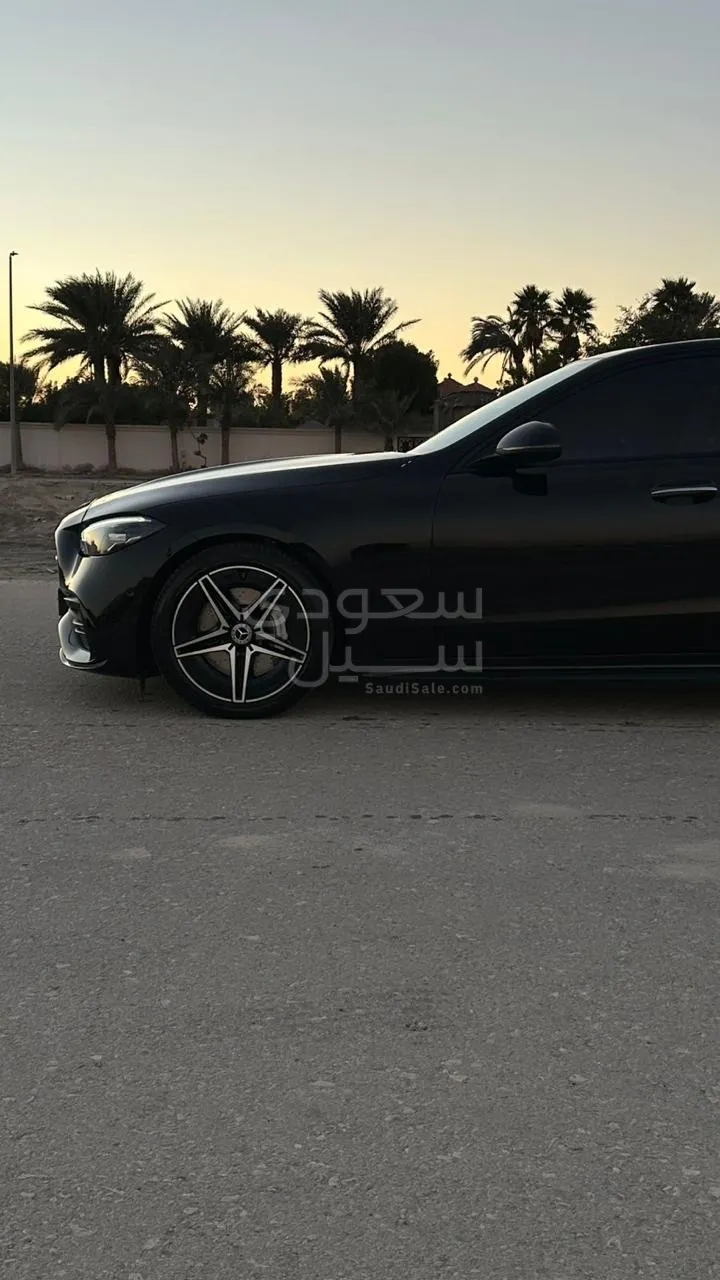 2022 مرسيدس - بنز سي 200