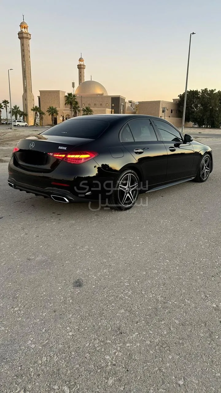 2022 مرسيدس - بنز سي 200