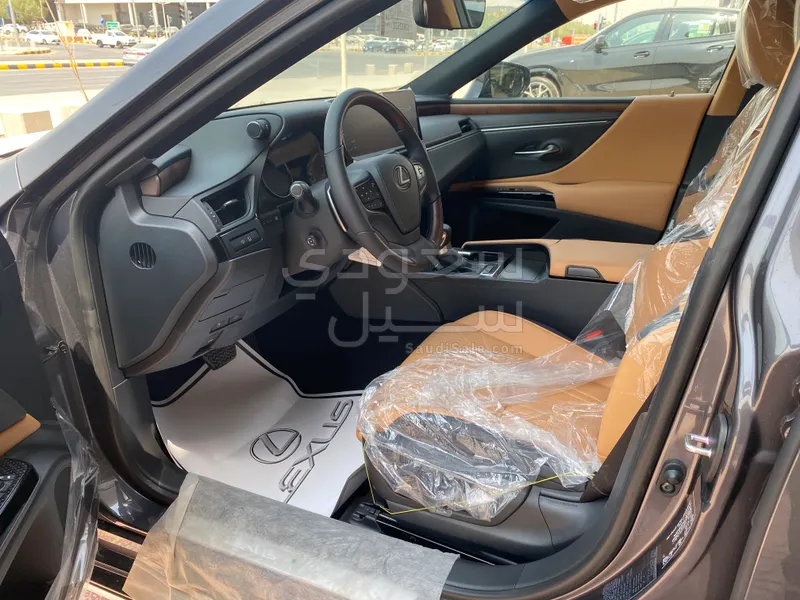 2026 Lexus ES 350