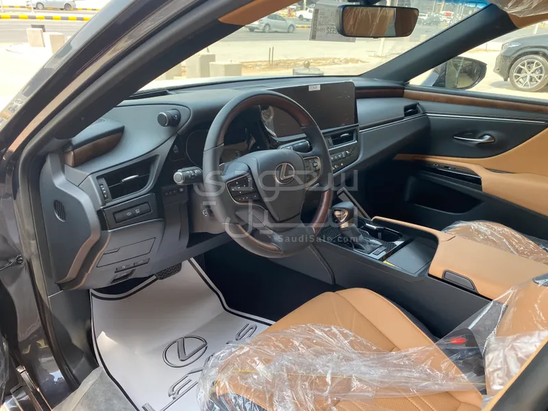 2026 Lexus ES 350