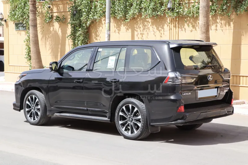 2021 Lexus LX 570