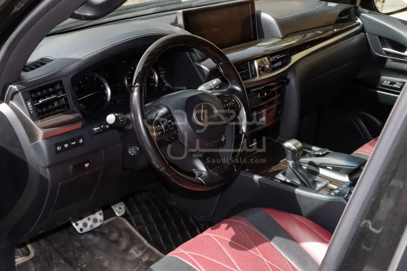 2021 Lexus LX 570
