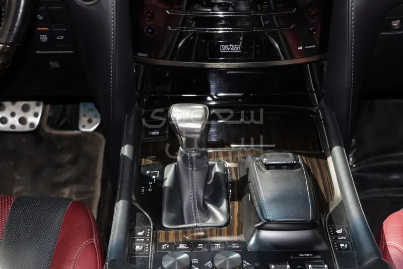 2021 Lexus LX 570