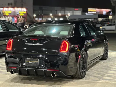 2018 كرايسلر 300 سي