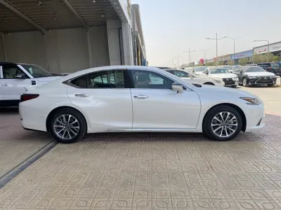 2025 Lexus ES 350