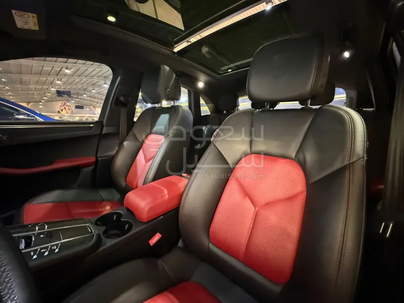 2019 Porsche Macan S