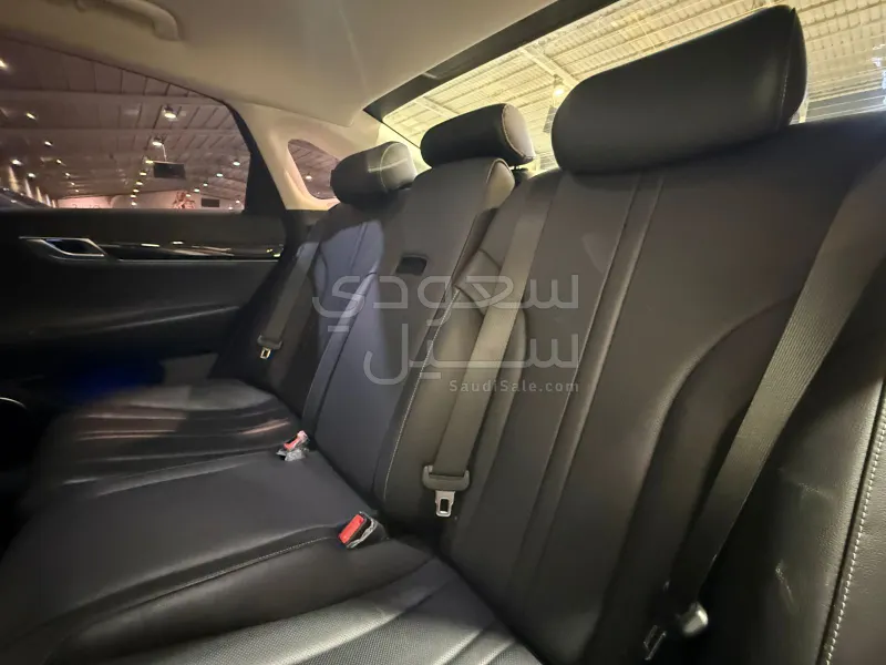 2021 جينيسيس جي 80