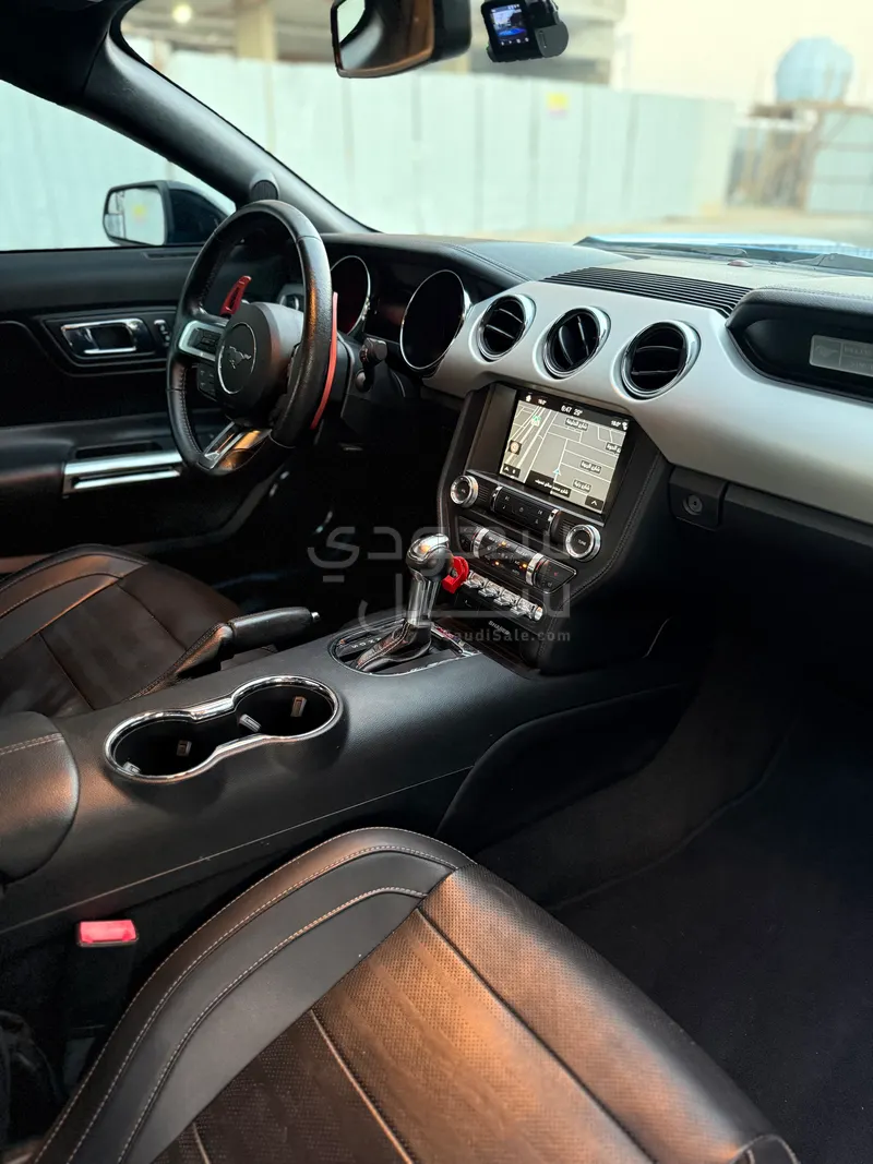 2017 Ford Mustang GT Premuium 1