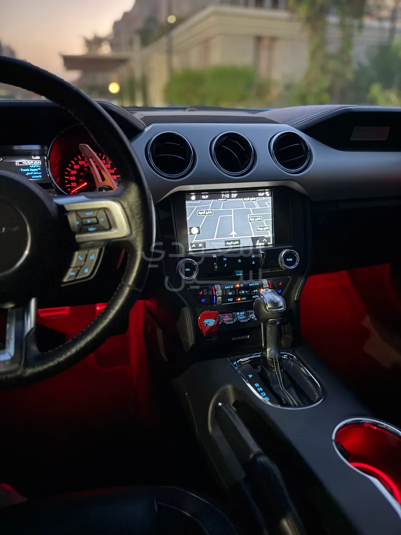 2017 Ford Mustang GT Premuium 1