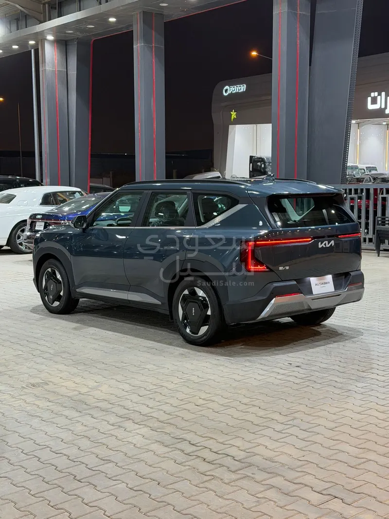 2025 كيا EV5