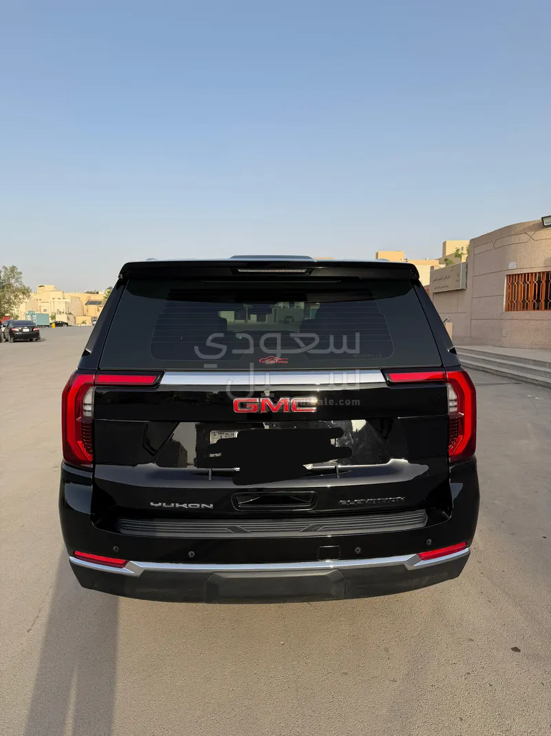 2025 جي ام سي يوكون اليفيشن