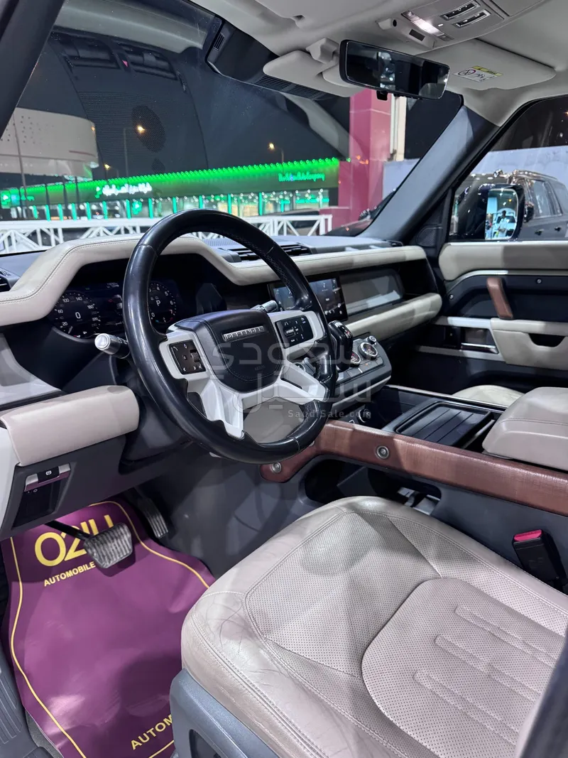 2020 Land Rover Defender HSE