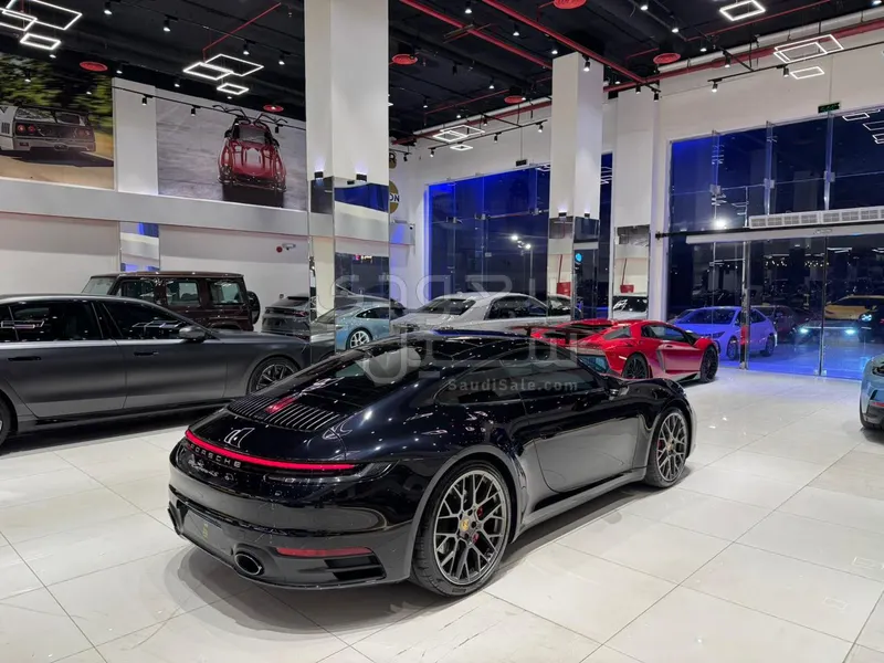 2020 بورش 911 كاريرا 4 اس
