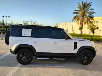 2021 لاند روفر ديفيندر 110 ادفانتشر
