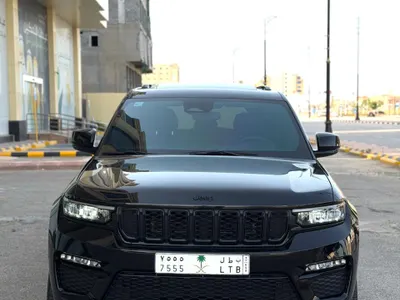2023 جييب جراند شيروكي ال التيتيود