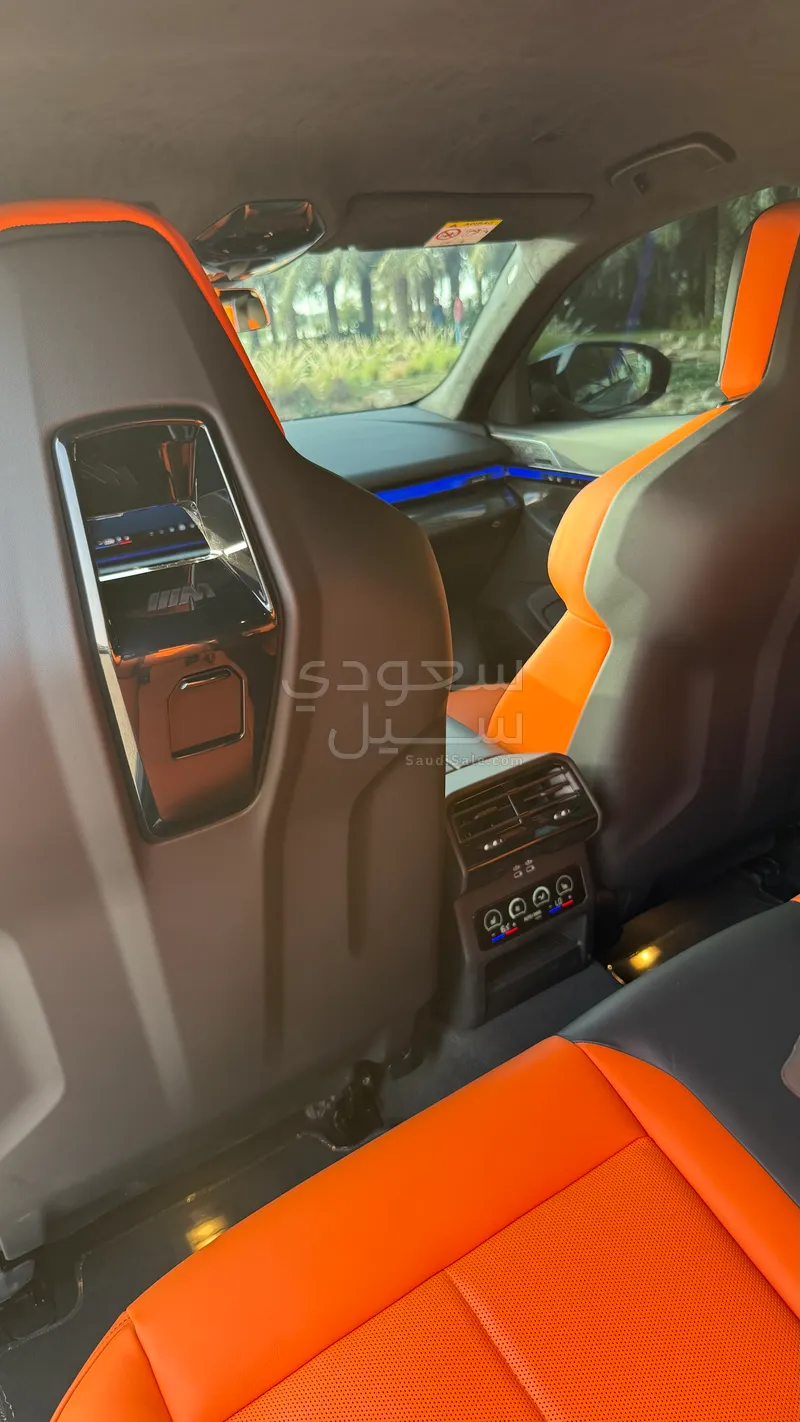 2025 BMW M Series M5