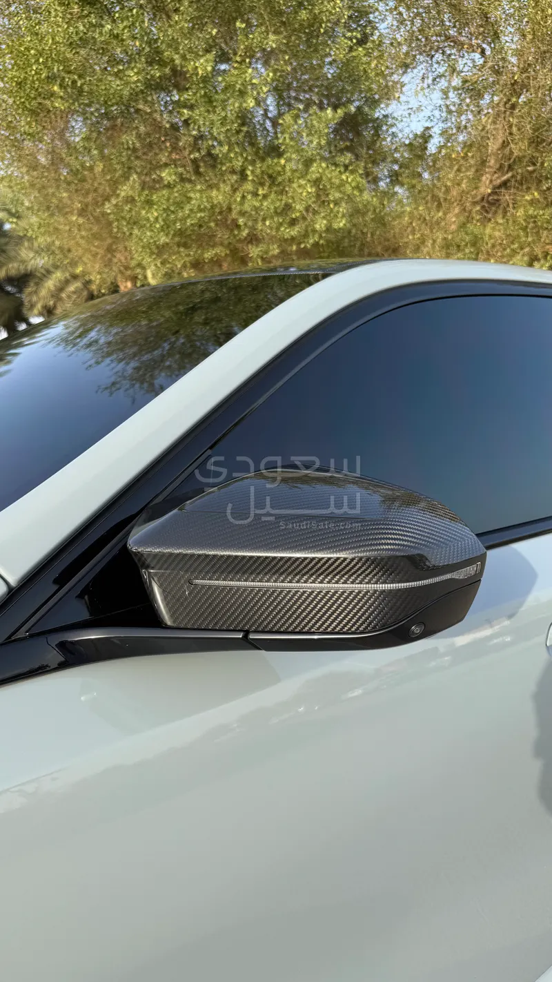 2025 BMW M Series M5