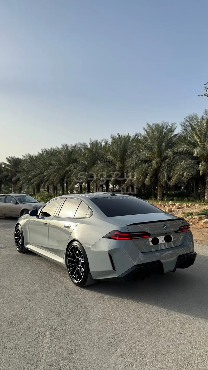 2025 BMW M Series M5