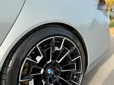 2025 BMW M Series M5