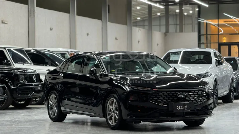2023 Ford Taurus Trend
