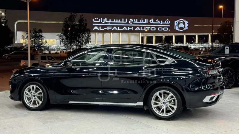 2023 Ford Taurus Trend