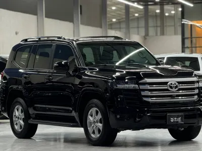 2025 Toyota Land Cruiser GXR 2