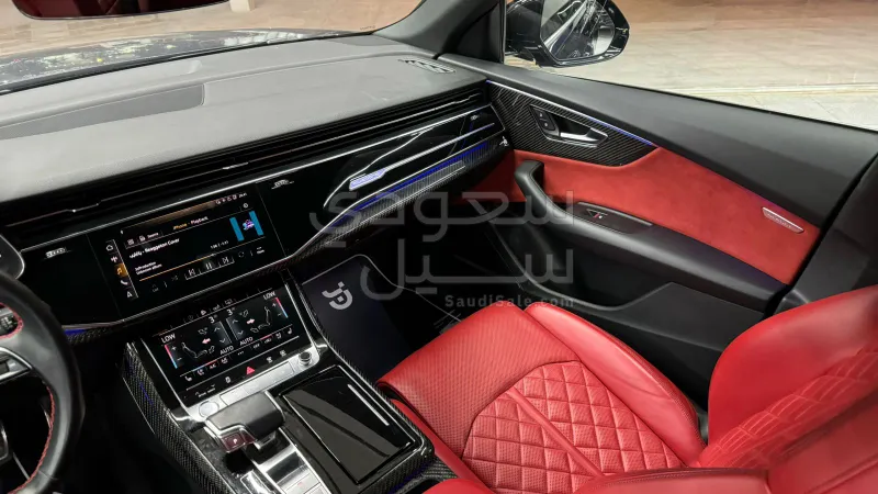 2020 Audi Q8 S Line
