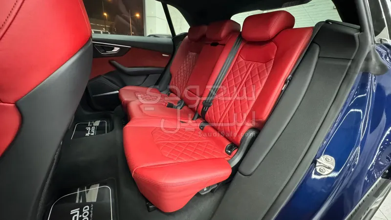 2020 Audi Q8 S Line