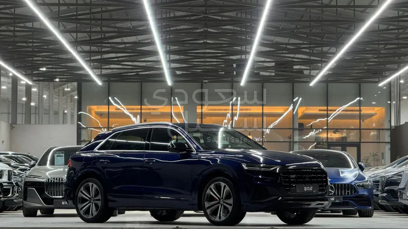 2020 Audi Q8 S Line