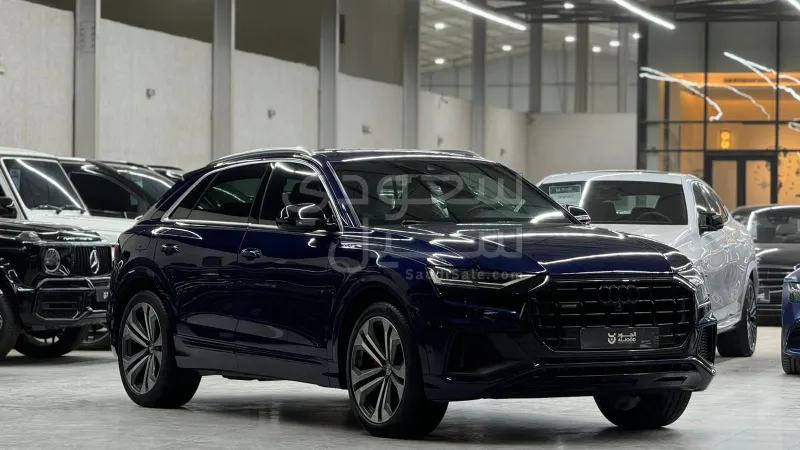 2020 Audi Q8 S Line