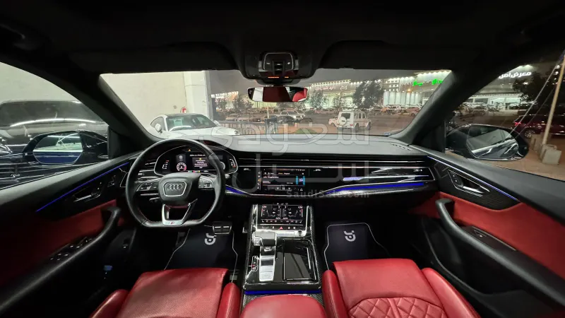 2020 Audi Q8 S Line
