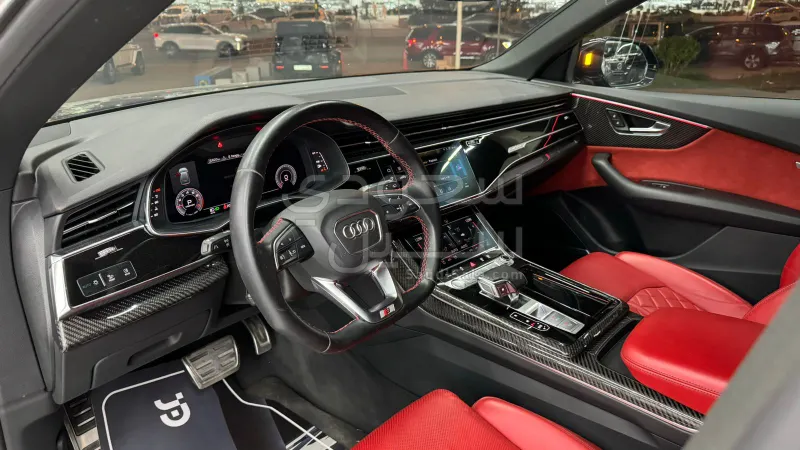 2020 Audi Q8 S Line
