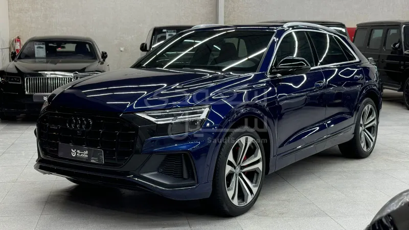 2020 Audi Q8 S Line