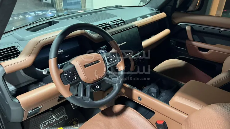 2026 Land Rover Defender Octa