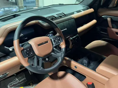 2026 Land Rover Defender Octa