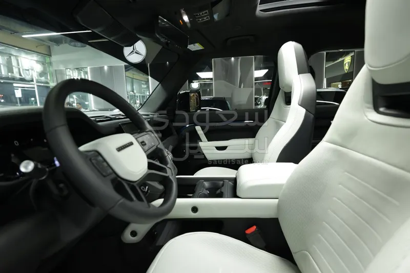 2026 Land Rover Defender Octa